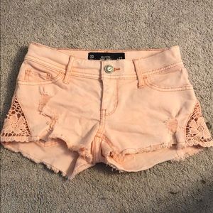 💙hollister coral jean shorts